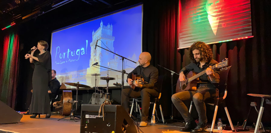 Fez-se silêncio em Paderborn e cantou-se o fado